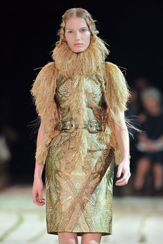 Illustration for article titled Sarah Burton Pulls Off McQueen Without McQueen